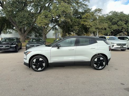New 2026 Volvo EX30 Ultra w/ Climate Package image 3