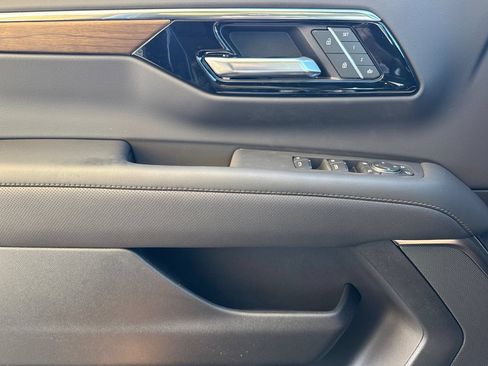 New 2026 Chevrolet Tahoe High Country AWD/4WD image 11