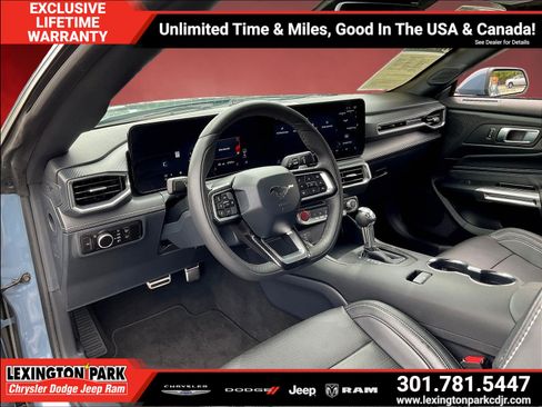 Used 2025 Ford Mustang GT Premium RWD image 15
