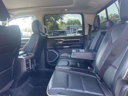 Used 2022 RAM 1500 Laramie AWD/4WD image 8