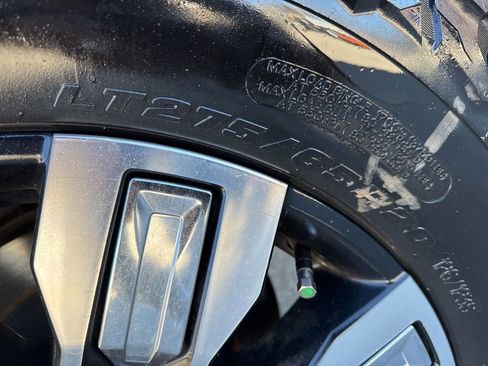 Used 2024 GMC Sierra 2500 Denali w/ Denali Reserve Package image 38