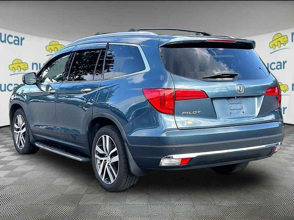 Used 2016 Honda Pilot Elite image 4
