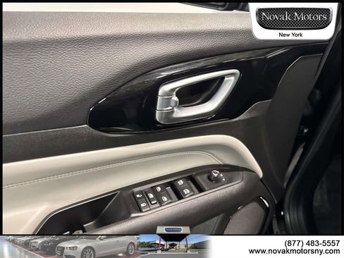 Used 2022 Jeep Compass Limited image 13