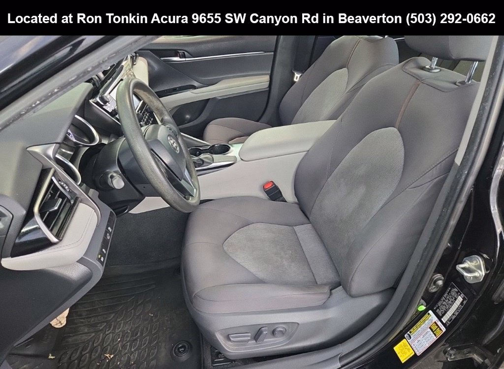 Used 2020 Toyota Camry LE FWD image 8
