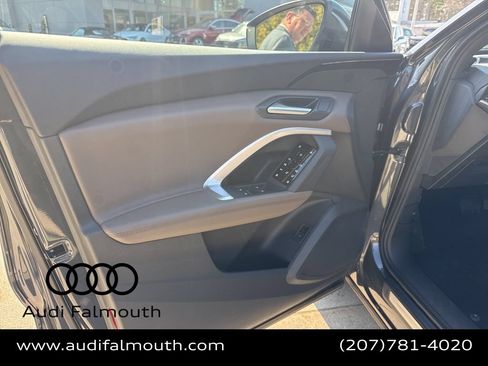 Used 2025 Audi Q5 Premium w/ Convenience Package AWD/4WD image 15