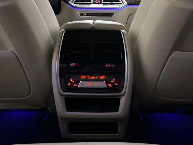 Used 2020 BMW X5 sDrive40i w/ M Sport Package RWD image 73
