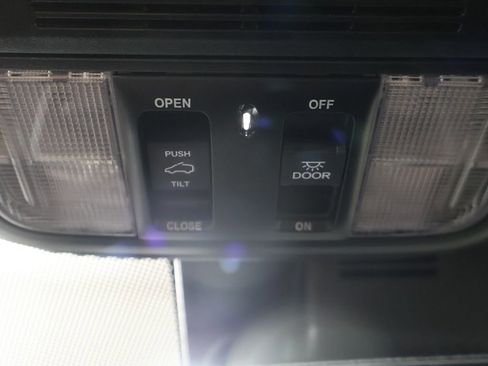 Used 2025 Honda Passport EX-L image 34
