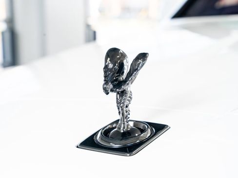 Used 2021 Rolls-Royce Cullinan Black Badge image 19