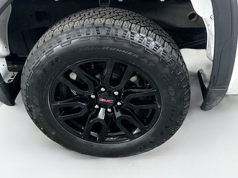 Used 2024 GMC Sierra 1500 Elevation image 11