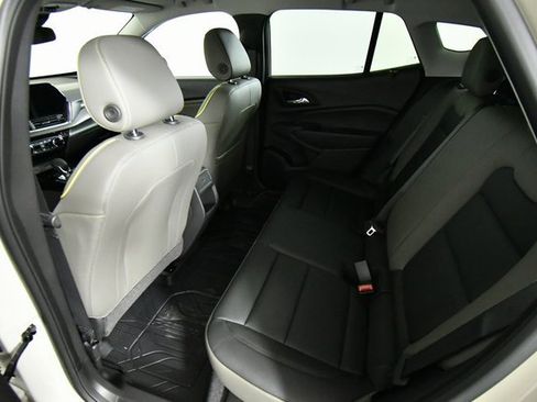 New 2026 Chevrolet Trax ACTIV image 24