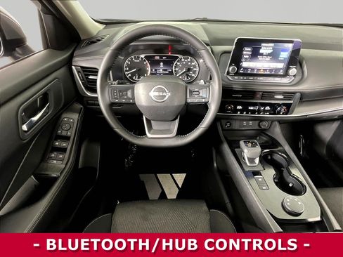 Certified 2026 Nissan Rogue SV AWD/4WD image 8