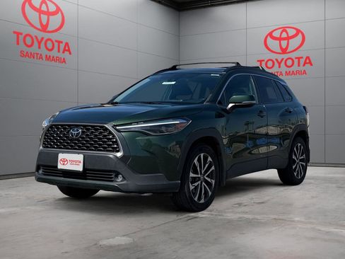 Used 2022 Toyota Corolla Cross XLE w/ Convenience Package image 8