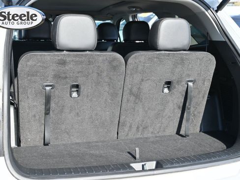 Used 2023 Kia Sorento EX w/ Panoramic Sunroof Package FWD image 24