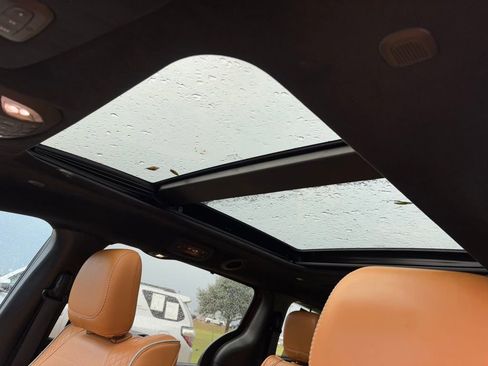 Used 2022 Chrysler Pacifica Pinnacle image 18