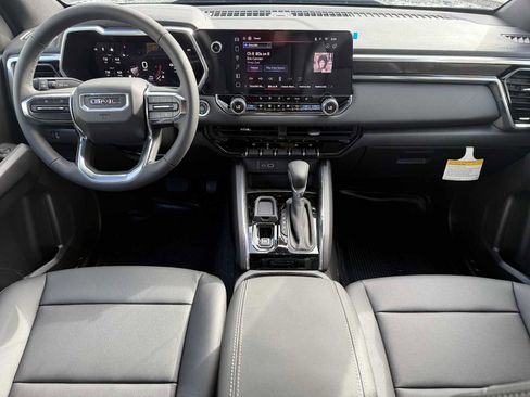 New 2026 GMC Canyon Elevation w/ Convenience Package RWD image 2