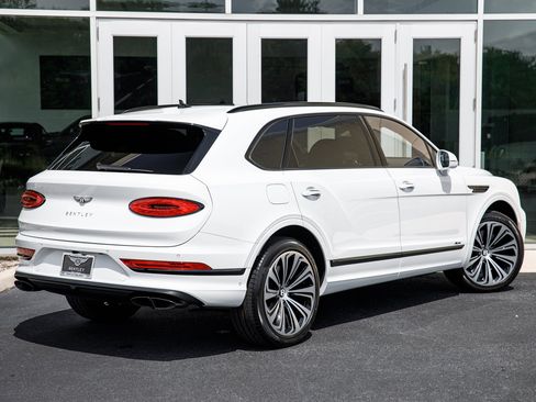 Certified 2023 Bentley Bentayga Extended Wheelbase AWD/4WD image 9