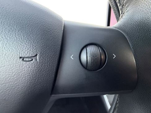 Used 2020 Tesla Model 3 Standard Range image 24