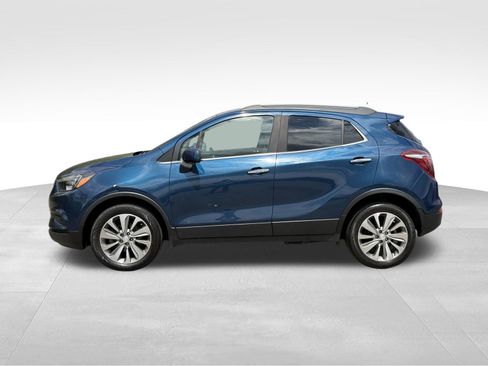 Used 2020 Buick Encore Preferred w/ Safety Package AWD/4WD image 3