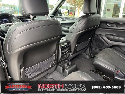 New 2025 Jeep Grand Cherokee L Altitude image 19