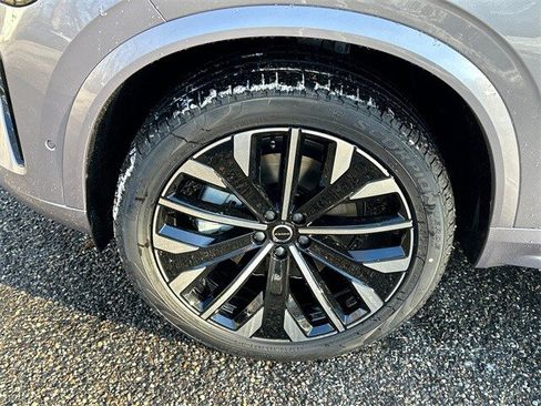 New 2026 Volvo XC90 B6 Ultra w/ Protection Package Premier image 8