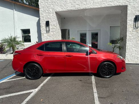 Used 2018 Toyota Corolla LE image 18