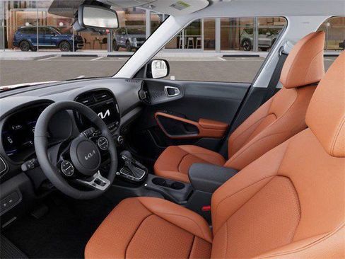 Used 2025 Kia Soul EX FWD image 17