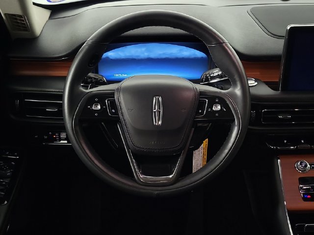 Used 2024 Lincoln Aviator Reserve w/ Jet Package RWD image 11