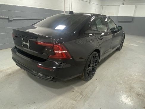Used 2025 Volvo S60 T8 Ultra image 3