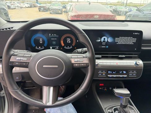 Used 2024 Hyundai Kona SEL image 18