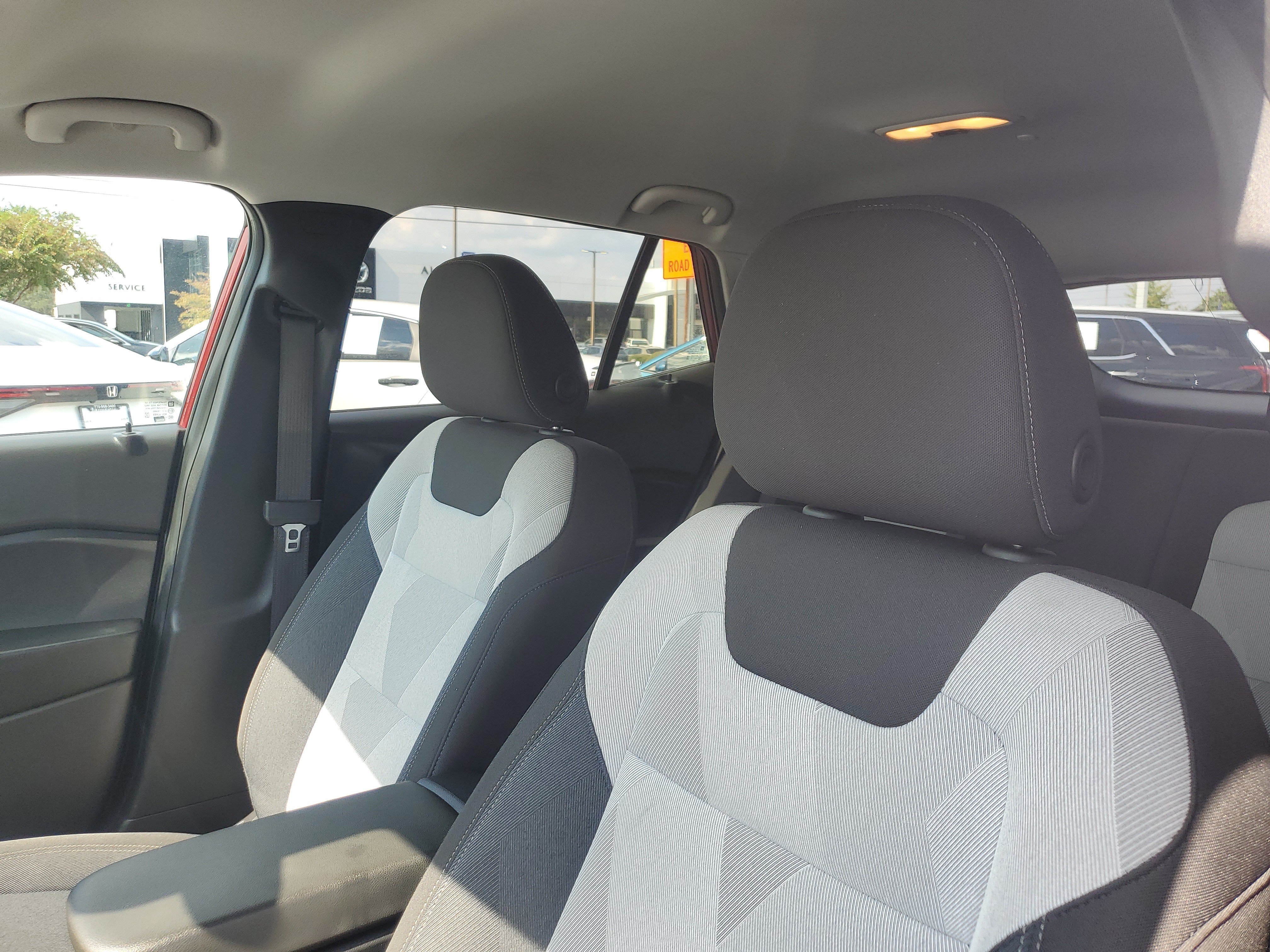 Used 2025 Chevrolet Trax LS FWD image 16