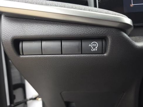 Used 2026 Nissan Kicks SV FWD image 38
