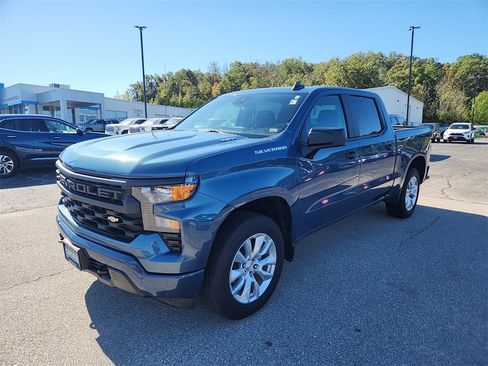 Certified 2024 Chevrolet Silverado 1500 Custom image 4