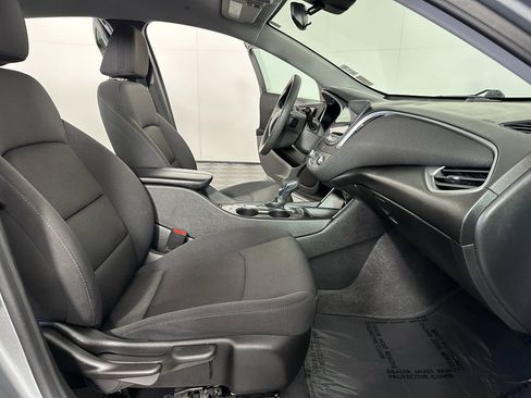 Used 2024 Chevrolet Malibu LT FWD image 26