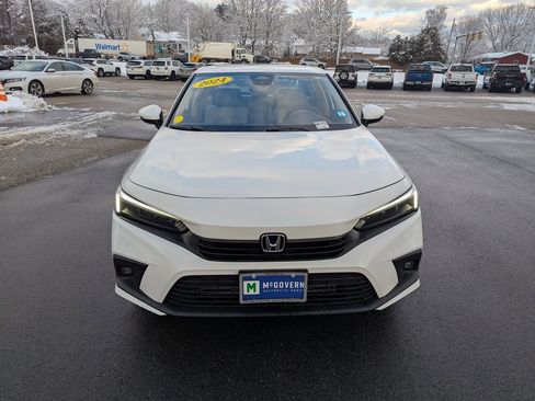 Used 2024 Honda Civic Touring image 9