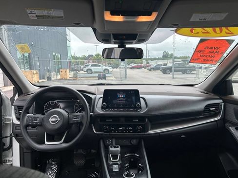 Certified 2023 Nissan Rogue SV AWD/4WD image 23