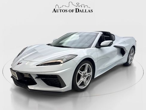 Used 2021 Chevrolet Corvette Stingray Coupe w/ Z51 Performance Package RWD image 2