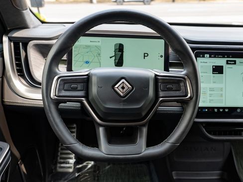 Used 2024 Rivian R1S Adventure AWD/4WD image 13