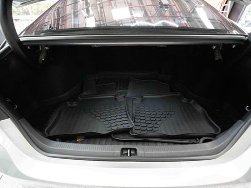 Used 2018 Toyota Camry XLE FWD image 27