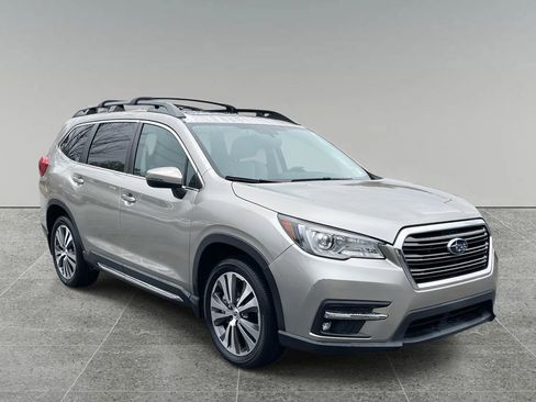 Used 2019 Subaru Ascent Limited w/ Popular Package #2 image 7