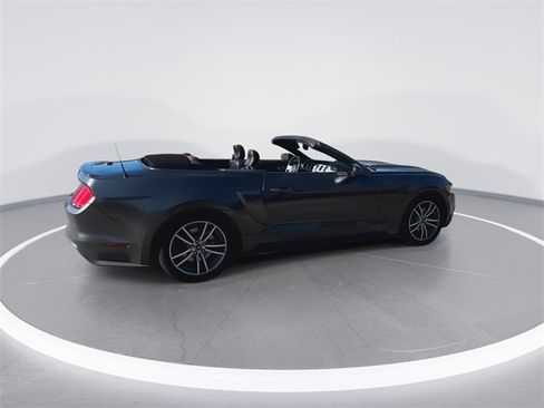 Used 2016 Ford Mustang Premium image 11