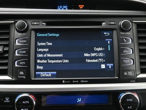 Used 2017 Toyota Highlander Limited image 15