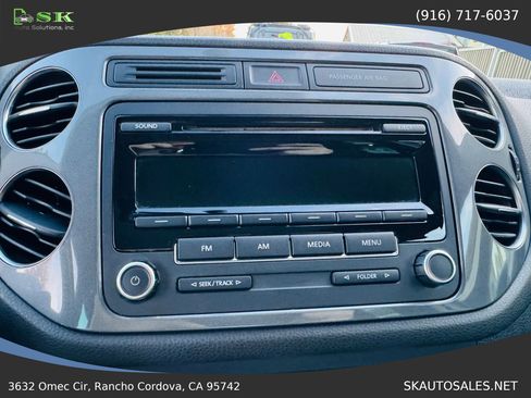 Used 2013 Volkswagen Tiguan S image 17