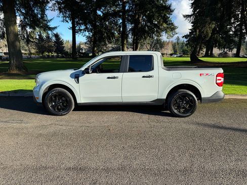 Used 2024 Ford Maverick XLT w/ XLT Luxury Package image 2