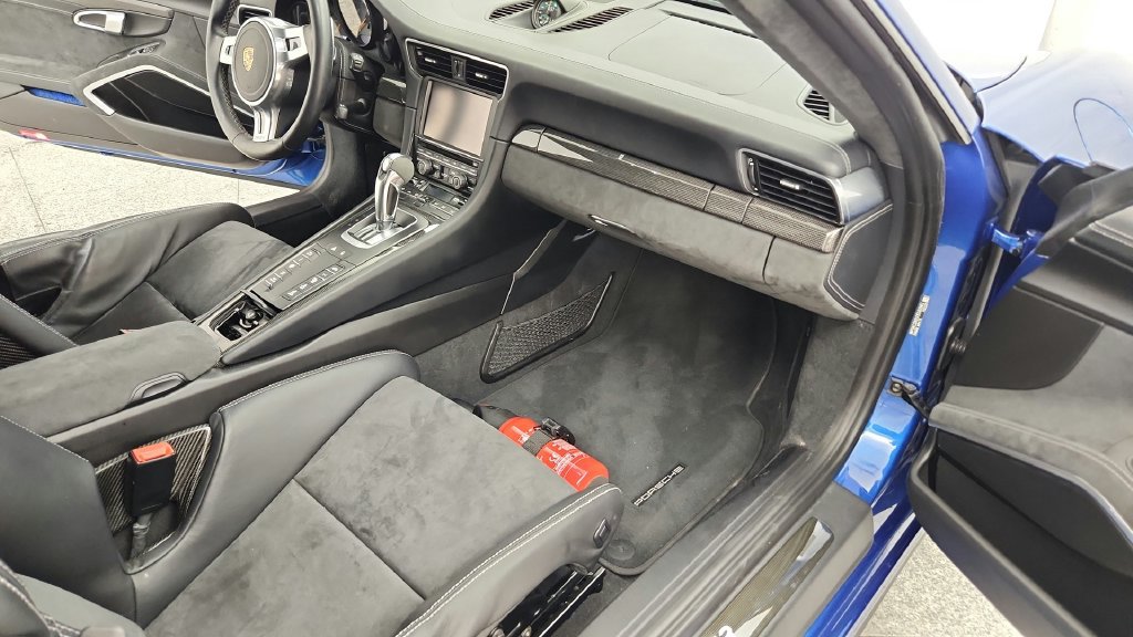 Used 2015 Porsche 911 GT3 RWD image 23