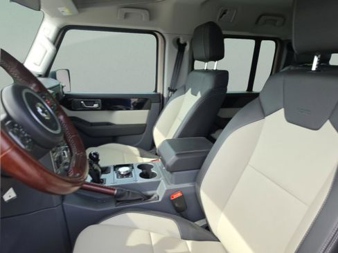 Used 2025 INEOS Grenadier AWD/4WD image 28