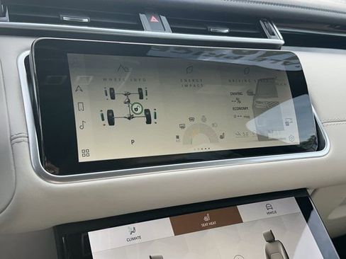Used 2023 Land Rover Range Rover Velar R-Dynamic S image 35