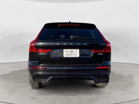 Certified 2025 Volvo XC60 B5 Core image 29