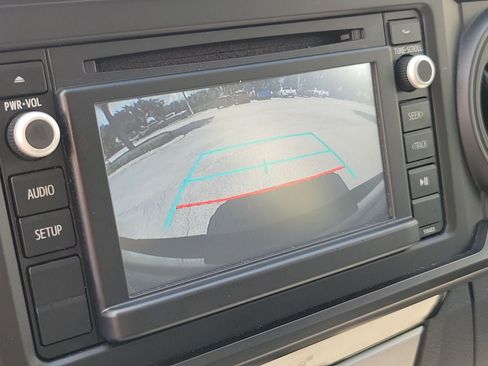 Used 2018 Toyota Tacoma SR RWD image 20