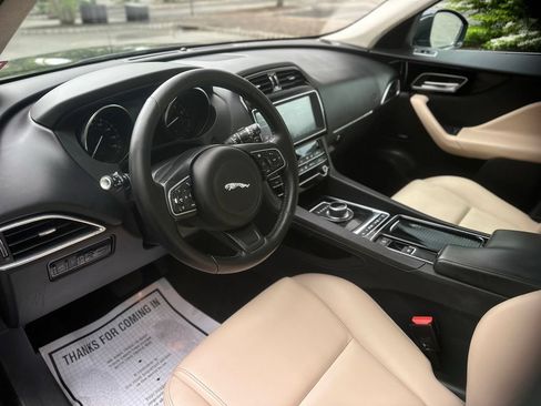 Used 2020 Jaguar F-PACE Premium AWD/4WD image 15
