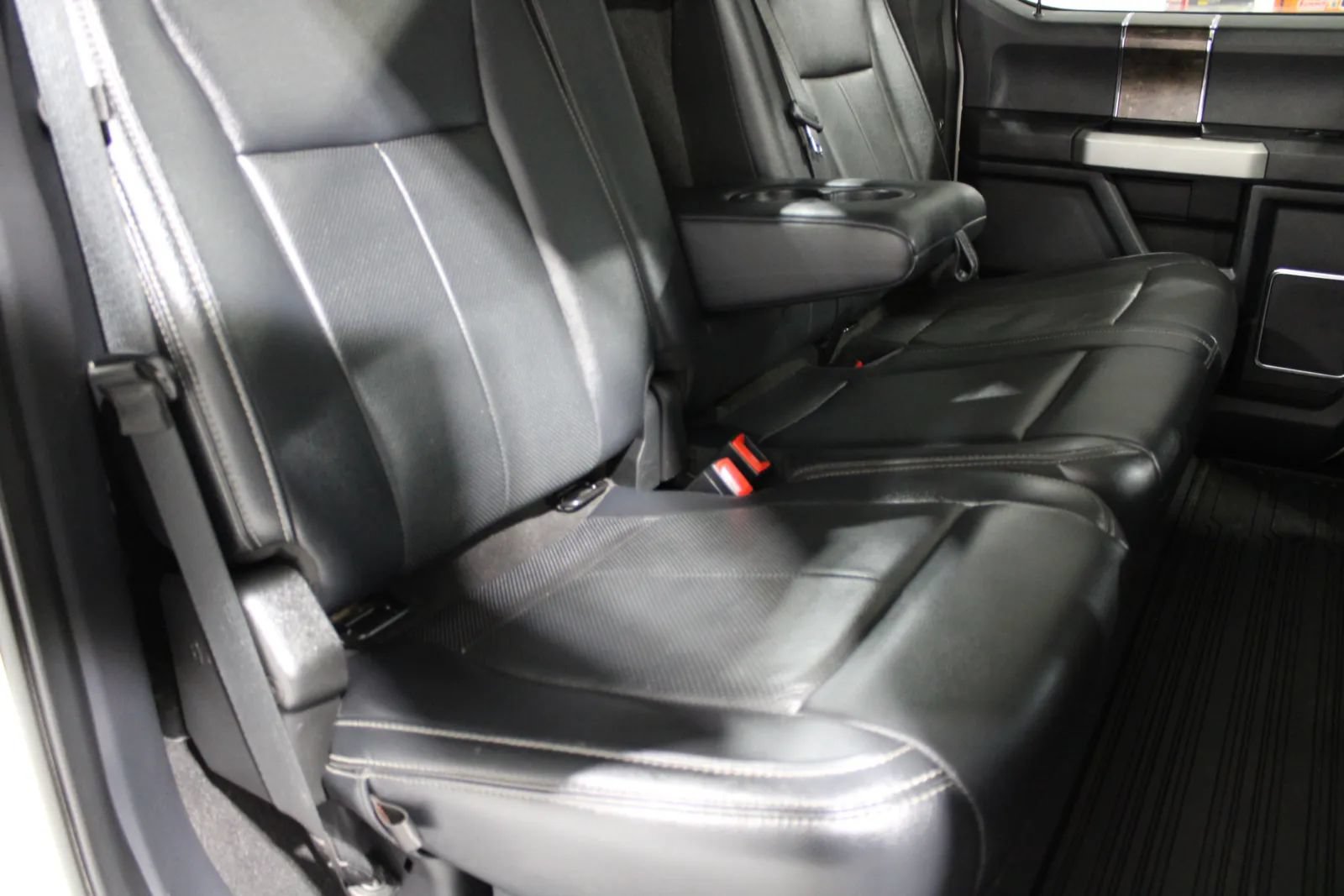 Used 2022 Ford F250 Lariat w/ Tremor Off-Road Package AWD/4WD image 35